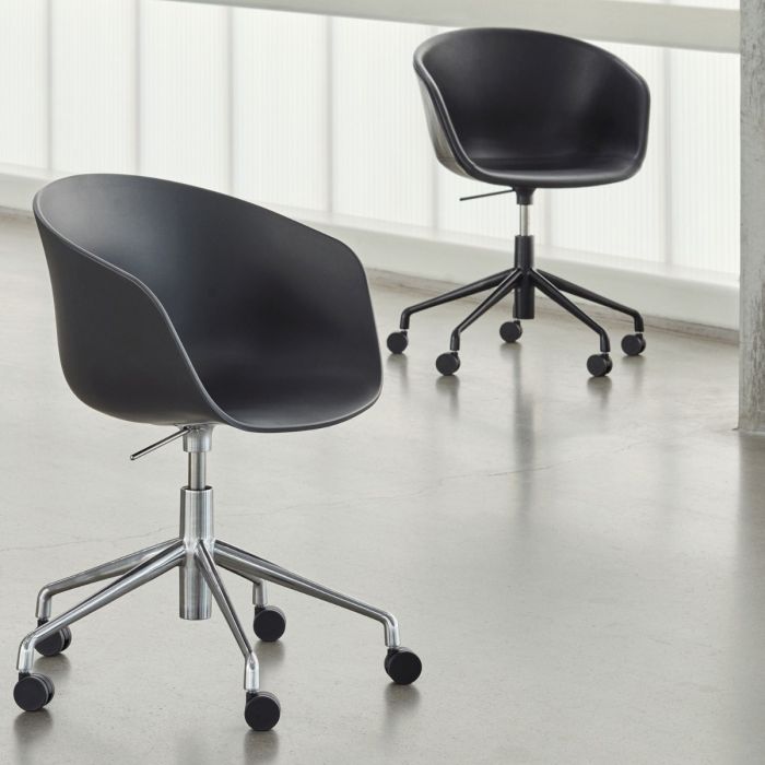 AAC 25 Chair, Black Leather Upholstery / Black Base