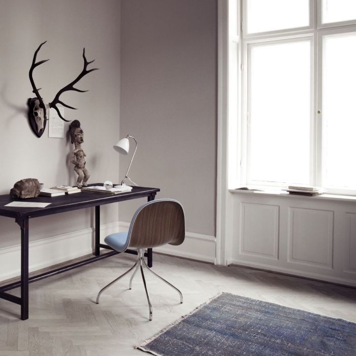 Gubi 3D Meeting Chair, Blue Front Upholstery / Oak Shell / Chrome Swivel Base