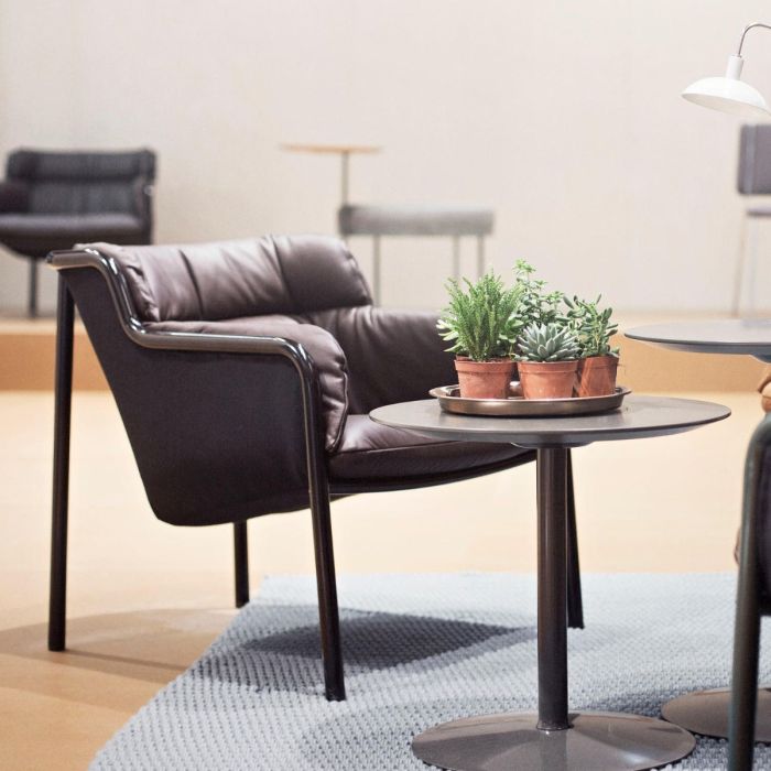 Haddoc EC Lounge Chair, Brown Leather Seat / Black Frame