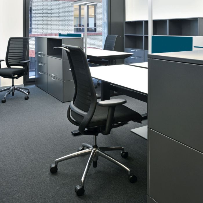 Hero 172H Office Chair, Mesh Backrest / Black Seat / Black Frame