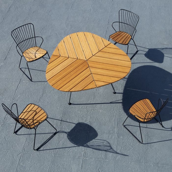 Leaf Dining Table