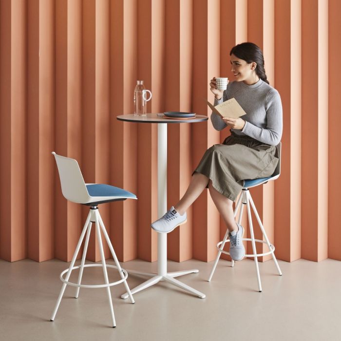 Noom Stool, H67cm, White Seat With Black Seat Pad / Black Metal Base 