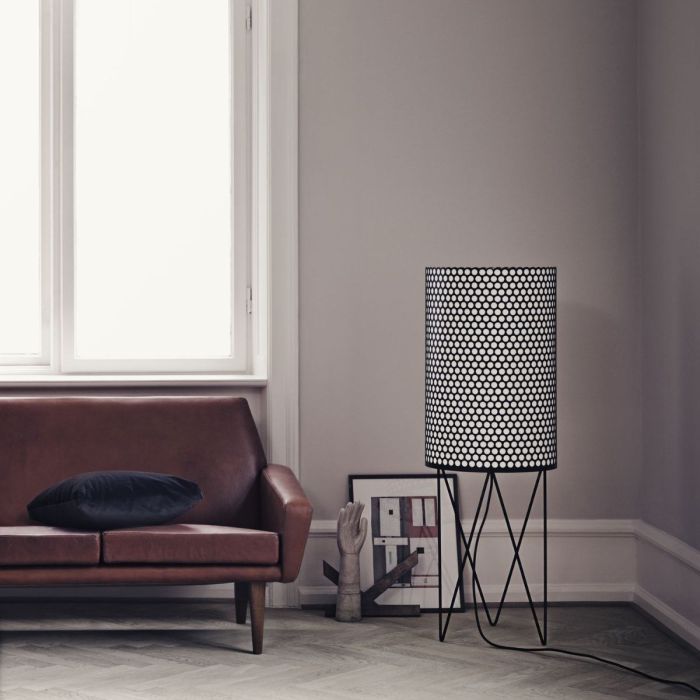 Pedrera PD2 Floor Lamp, Black