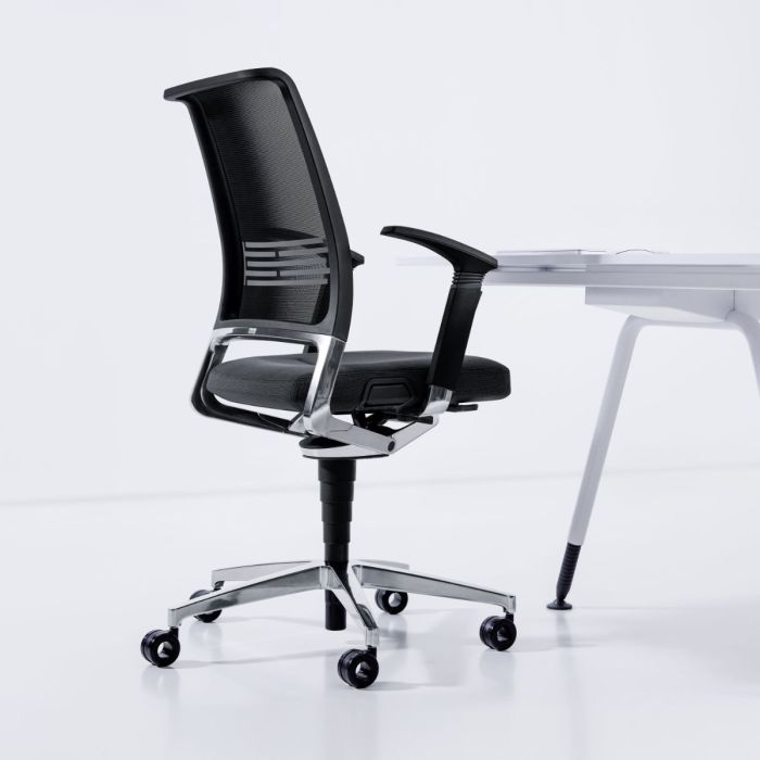 VINTAGEis5 17V7 Office Chair, Mesh Backrest / Black Seat / Polished Aluminium Base